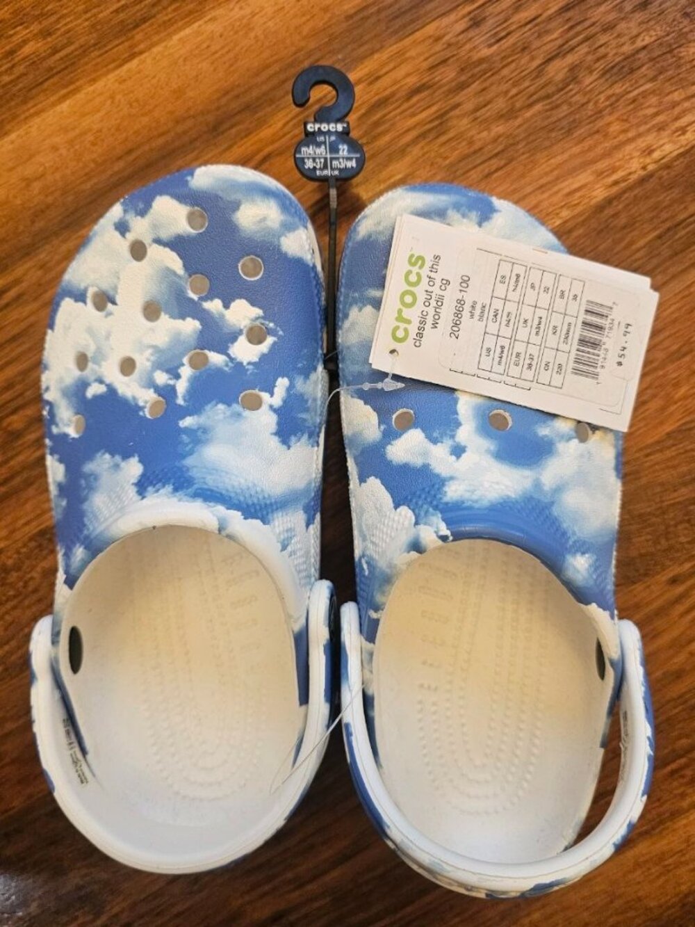 Brand New crocs Classic Out of this Worldii CG -Size 6 Women Blue/White - Picture 9 of 10